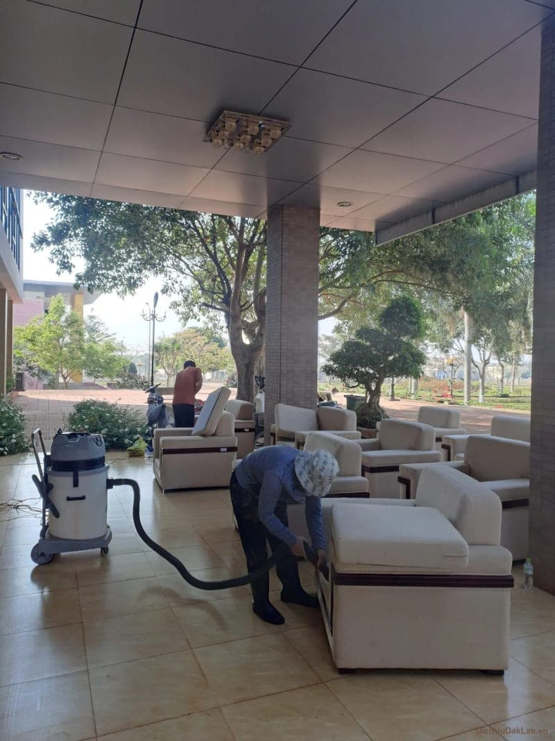 thợ vệ sinh nệm sofa đắk lắk
