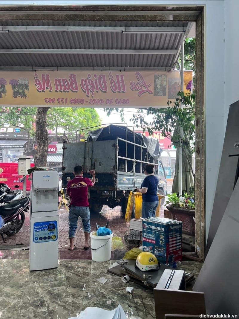 vận chuyển nhà tại đường Trần Hữu Trang BMT