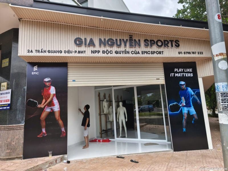 Bảng hiệu Gia Nguyễn Sports tại BMT
